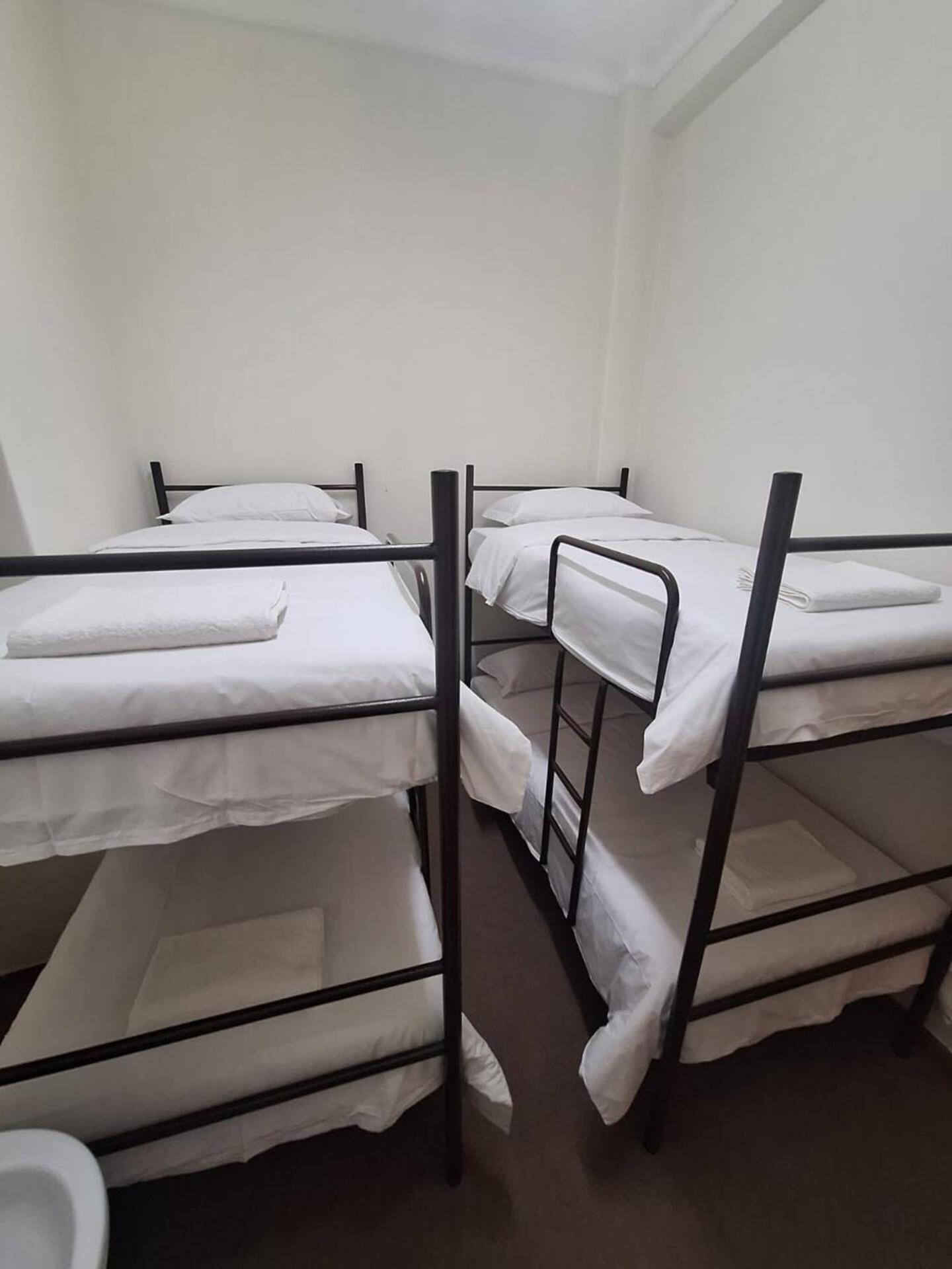 Residencial Ideal Hostel *